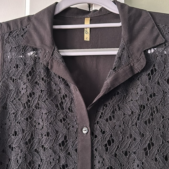 🌷Dorata Lace Top Cover Up - Picture 5 of 6